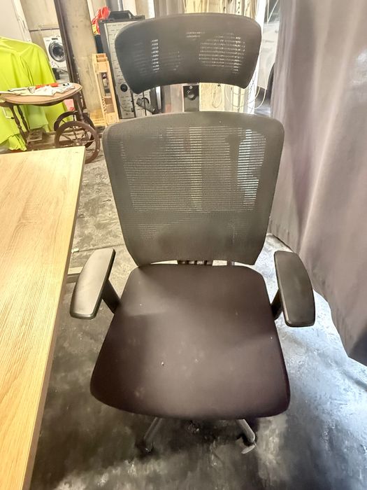 Secretaria e cadeira