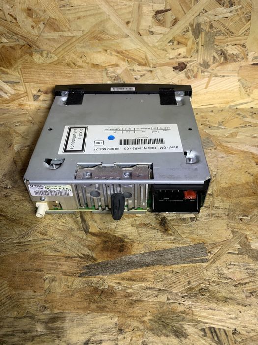 Автомагнитола штатна Peugeot 3008 5008 Магнітофон Citroën