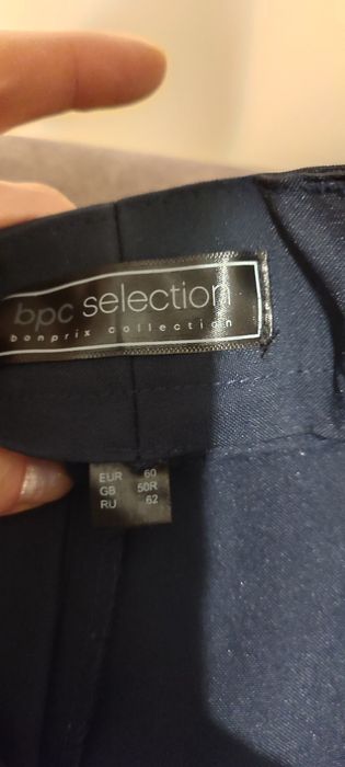 Garnitur męski granatowy