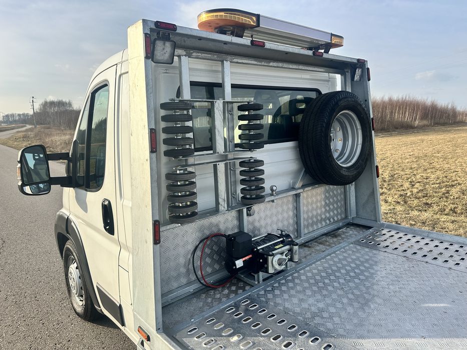 Peugeot Boxer 2.2 autolaweta pomoc drogowa