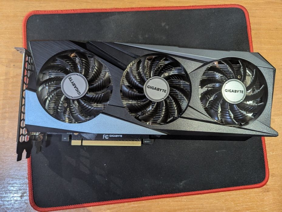 Gigabyte RTX 3050 8Gb Gaming OC в дуже гарному стані.