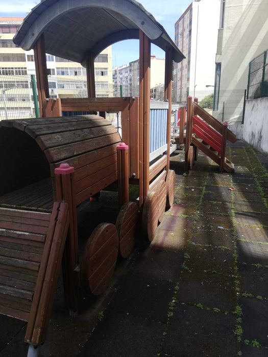 Comboio para crianças para brincadeira como novo , aceito proposta.