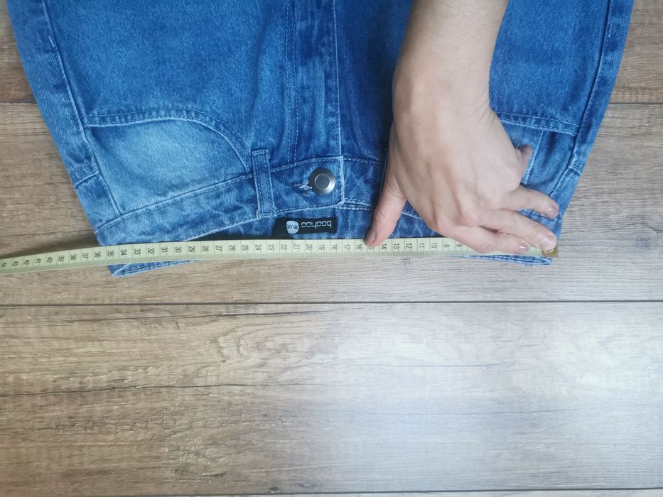 Dżinsy niebieskie Boohoo 38 M