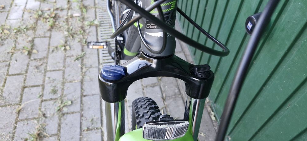 Rower MTB GENESIS SOLUTION 4.0 Hardtail.