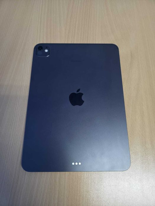 iPad Pro M5 11" 256GB Platinum – Como Novo | Apple Pencil + Teclado + Extras