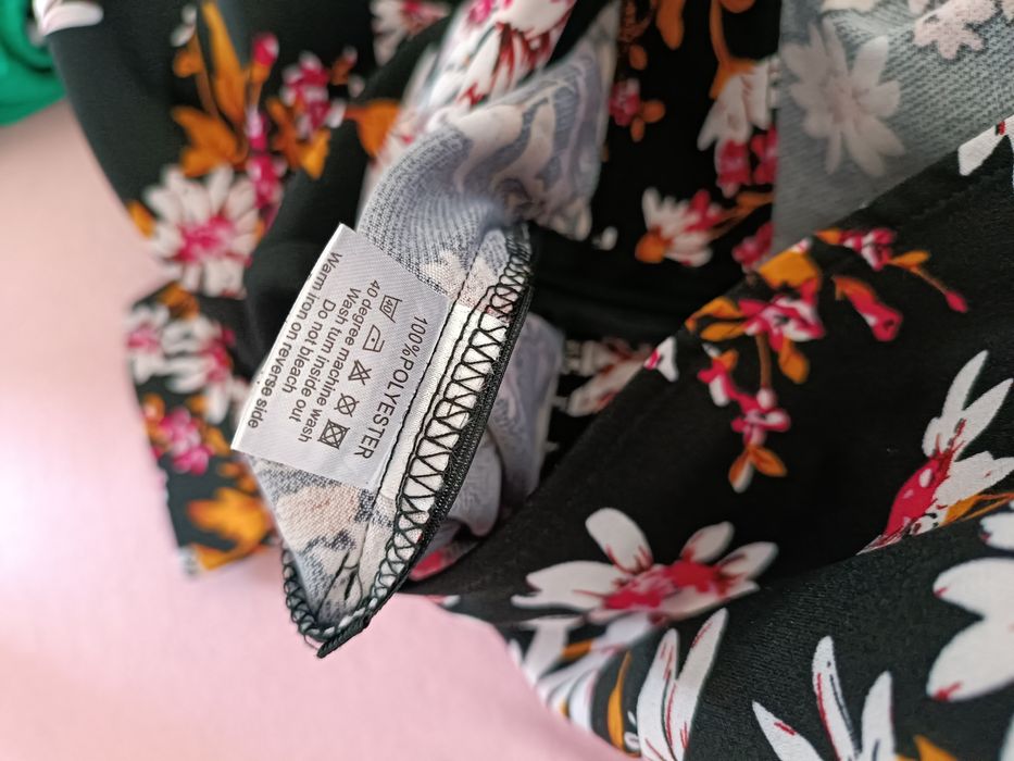 Elegancki krótki kombinezon dekolt M