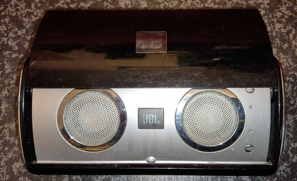 Various types of computer or mobile phone speakers64739695163778120