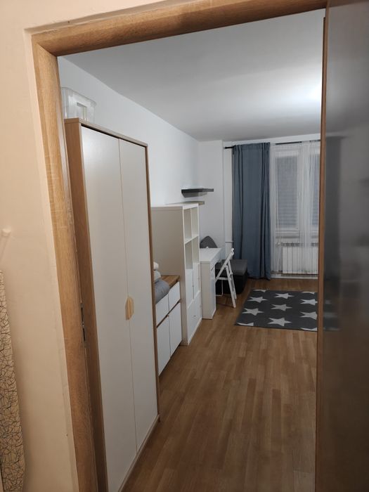 Wynajmę pokój 15m2 i 24m2 z balkonem