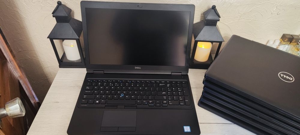 Dell Latitude 5580 i5-6300U/Nvme 256Gb/ОЗУ 8Gb/Hd Graphics 520-2Gb