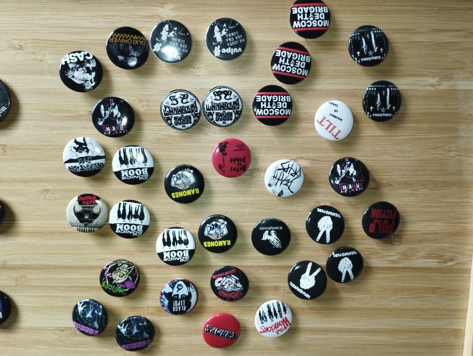 Pins punk Rocknroll novos