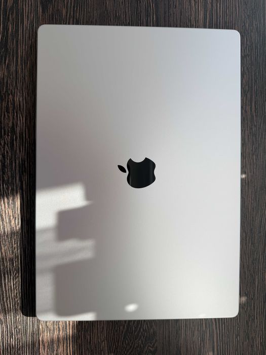 MacBook Pro 16 (2023), M2 Max (12CPU, 38GPU), 32 ГБ, 1 ТБ