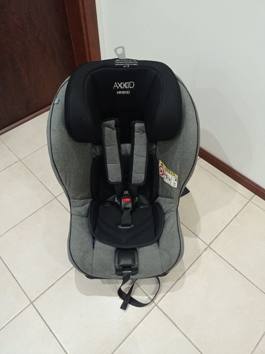 Cadeira Auto AXKID 0-25Kg Isofix