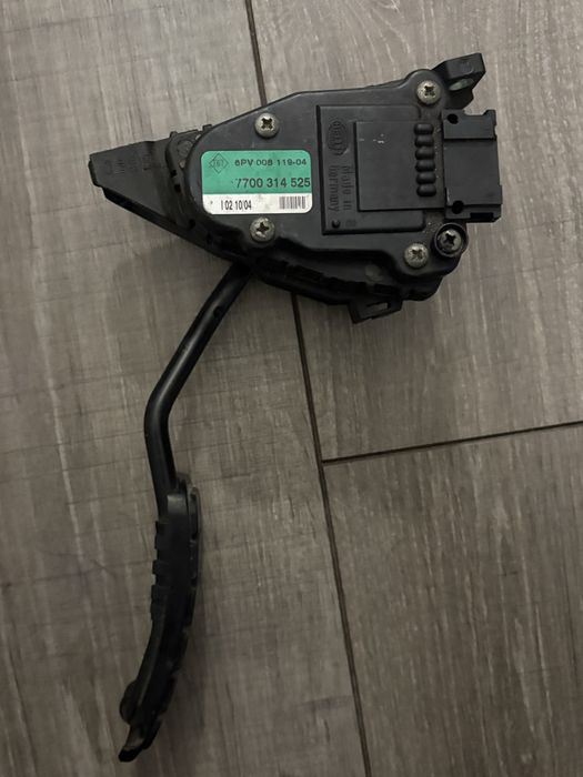 7700314525 педаль газу рено мастер