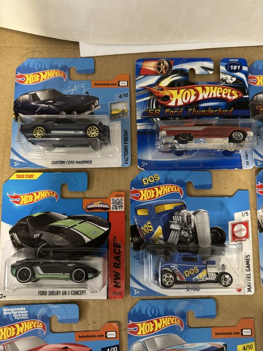 Miniaturas Hot Wheels Ford