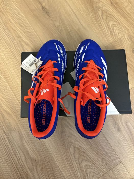 41.5 Adidas PREDATOR CLUB Tf нові , оригінал