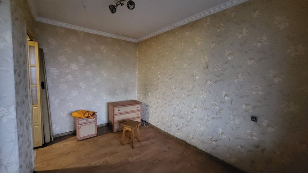 Продаж 1кв на проспекті Центральний