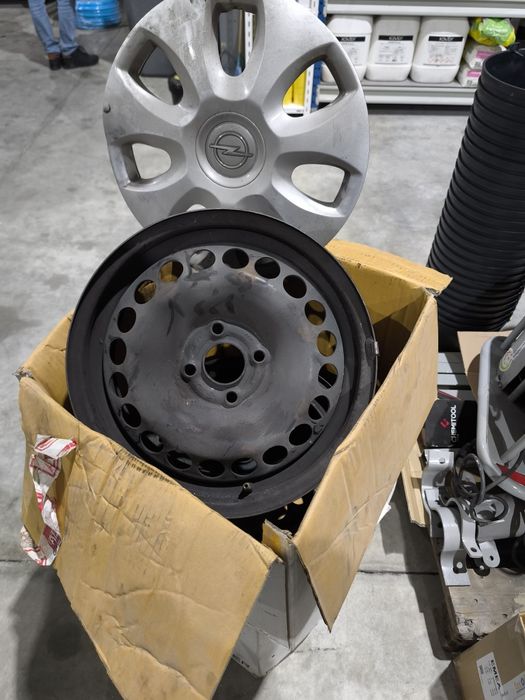 Conjunto de jantes e capa Opel