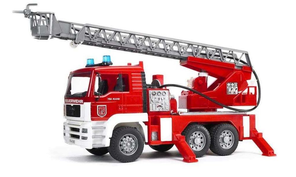 Bruder 02771 MAN straż pożarna z drabiną, pompą i sygnalizacją