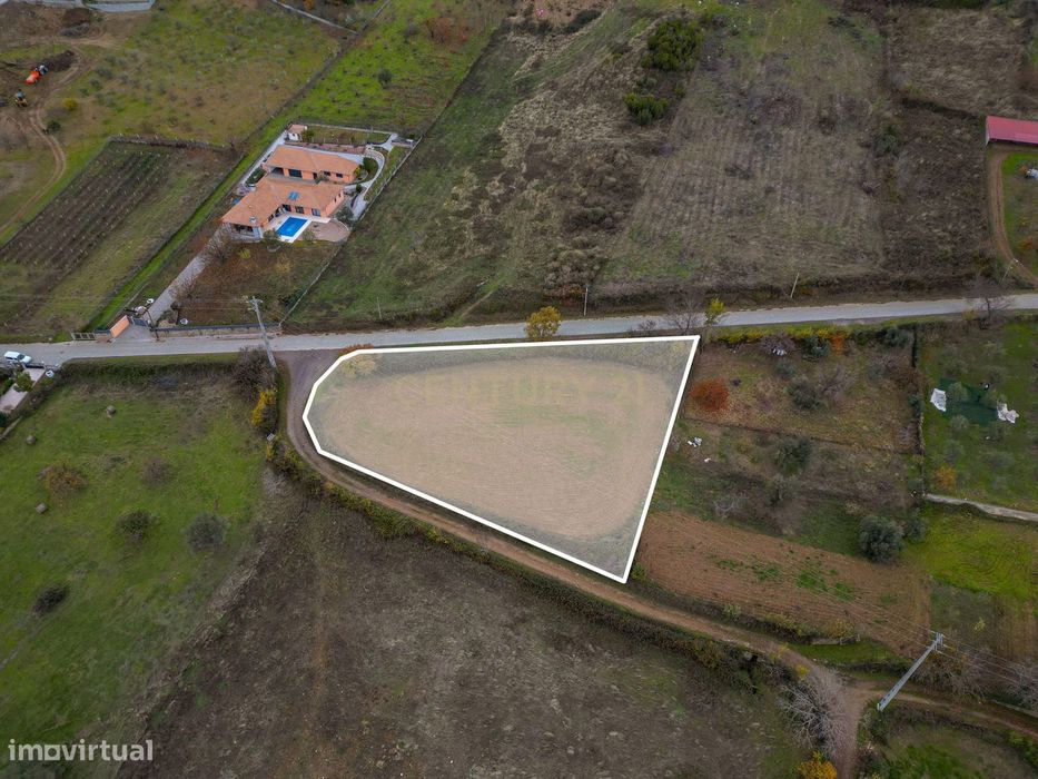 Terreno  para venda na Sarzeda, Bragança