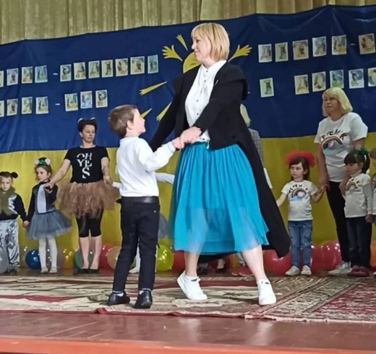 Няня- педагог із досвідом виховання власних і прийомних дітей