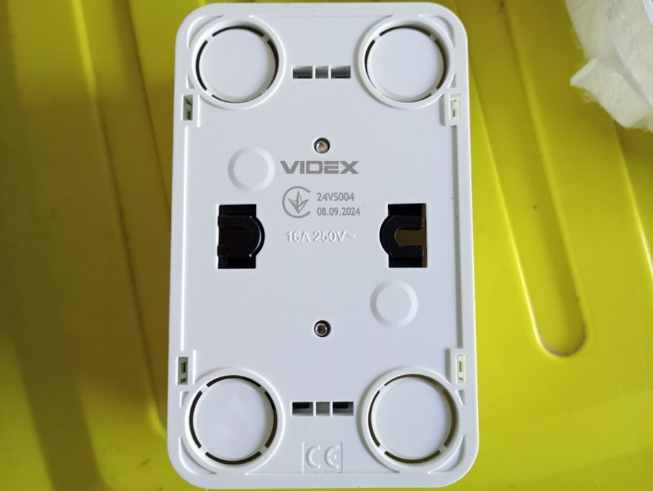 Gniazdko Natynkowe Gniazdo Elektryczne Natynkowe Podwójne IP20 Białe