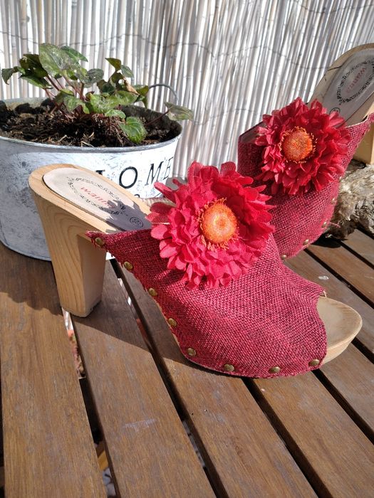 Soca chinelas vermelha com flor 39