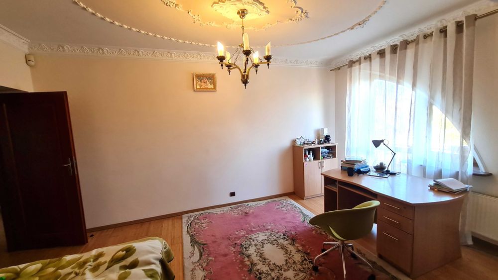 Будинок у Львові р-н вул. Стрийської Преміум Класу для Представництва