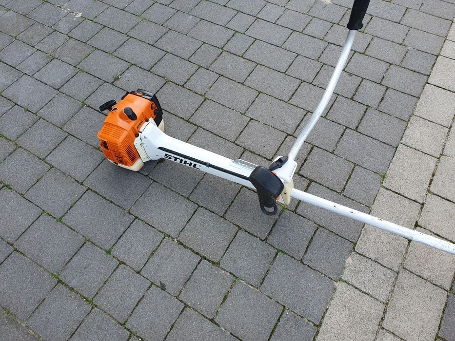 Kosa spalinowa Stihl fs 350. Moc 2.2km