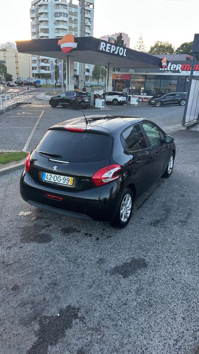 Peugeot 208 1.2VTI