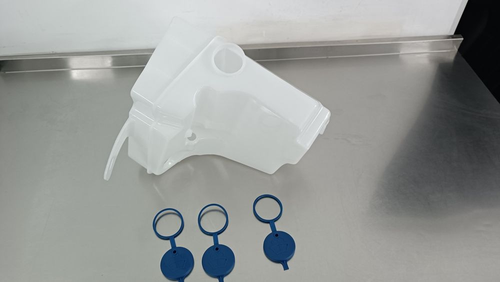 НОВИЙ     Бачок омивача стікла  омывателя стекла Mercedes ML W163