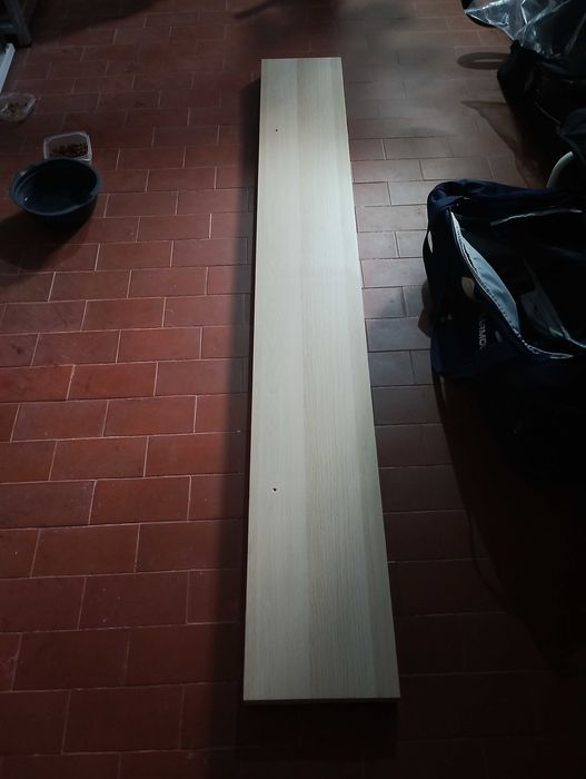 Porta madeira .bom estado