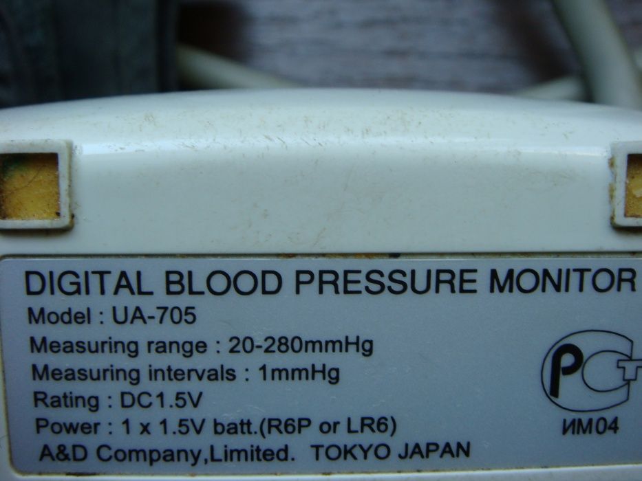 Полуавтоматический тонометр AND UA-705