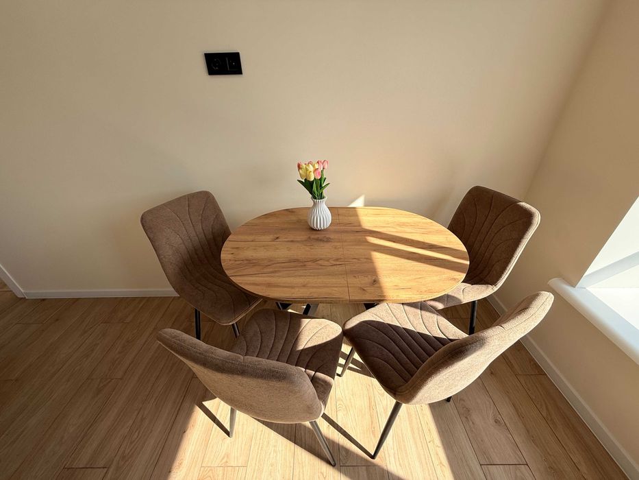 Продам 2-кімнатну квартиру у якісному цегляному будинку