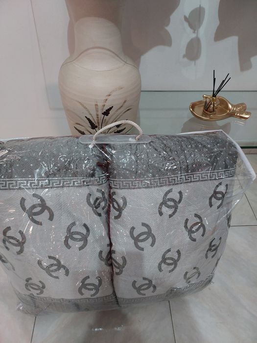 edredom casal +2 almofadas novo