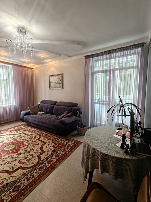 Продається 2 кімн. квартира в Центрі
