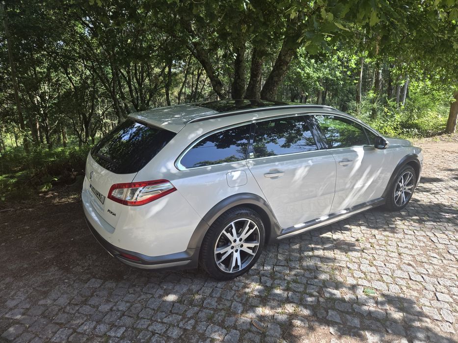 Híbrido / Automático, versão com mais extras, revisado .