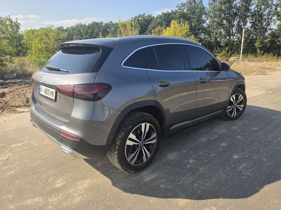 Mercedes-Benz GLA-Class 2021