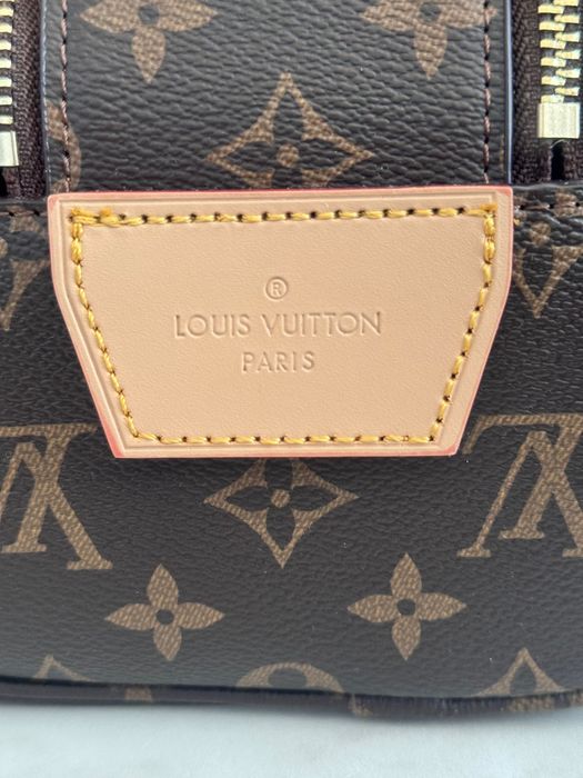 Дорожная косметичка LV в наличие
