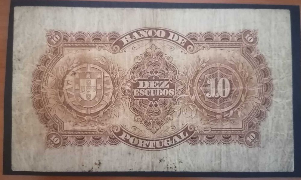 1925 - 10 Escudos - Eça de Queiroz - 13 Jan 1925 - Ch. 3