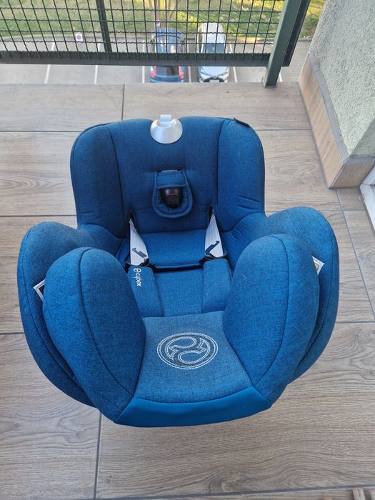 Fotelik Cybex Sirona Z+ z bazą