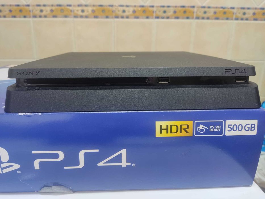 Ps4 em bom estado!