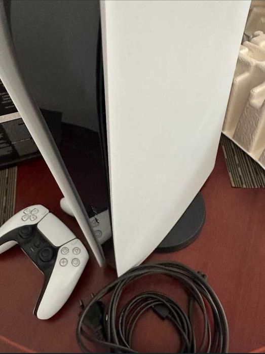 PlayStation 5 pouco usada