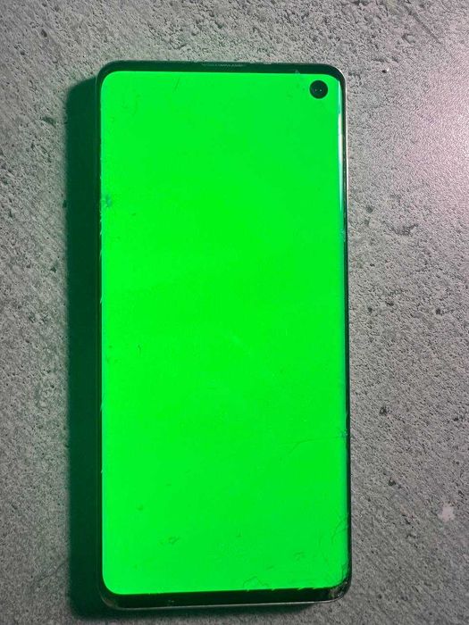 Обміняю samsung s10 8/128