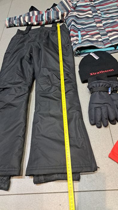 Костюм лыжный мужской на рост 146-152 см.