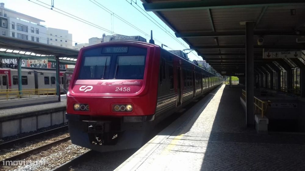 Quarto - localizado em Benfica Lisbon