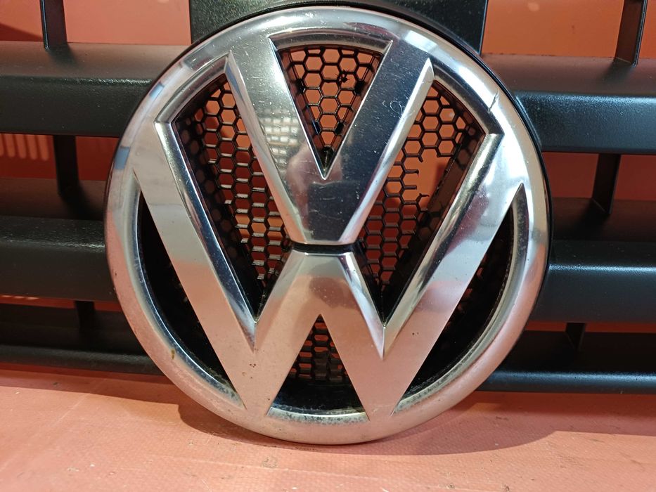 Решітка радіатора Volkswagen T5 GP 2010-2015