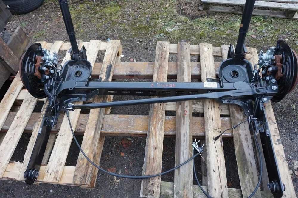 Балка задня рено Трафік 2,3 Кенго 1,2 Рівні не варені як голі так і взборі з гарантією (4торсіони, 2 торсіони) Меган 2,3 Сценік 2,3