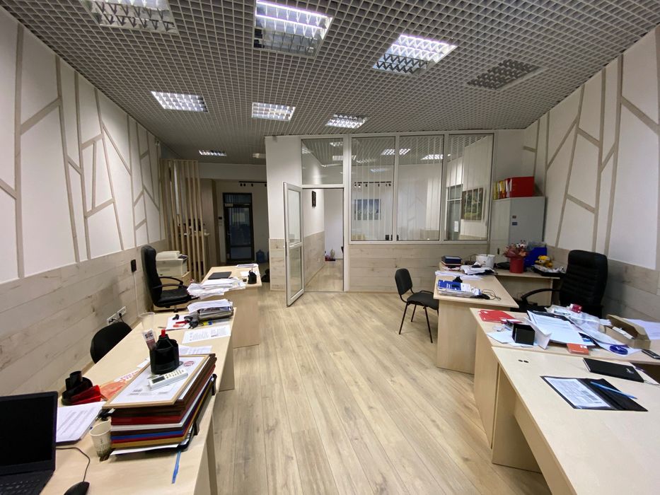 Офіс на Печерську  Коновальца 36 д БЦ Хвиля  ВІП ОХОРОНА та ЛОКАЦІЯ