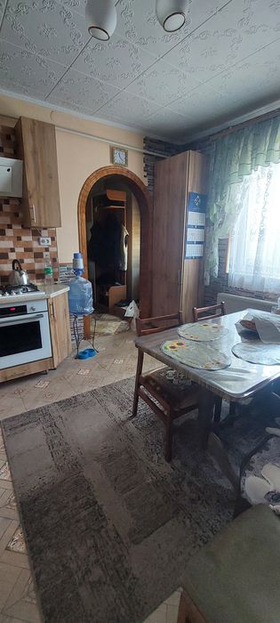 Пропонується до продажу частина будинку в центральній частині міста Ізмаїла з повноцінним підземним поверхом