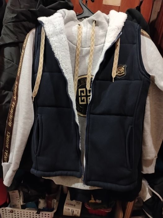 Продам костюм трійка